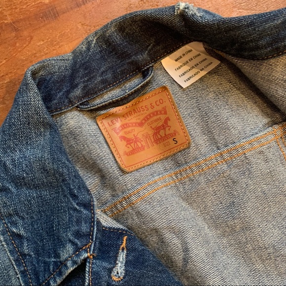 Levi’s Original Trucker Denim Jacket - Picture 5 of 8